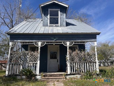 Photo of 271 W Fm 884, Goliad, TX 77963 (MLS # 611595)