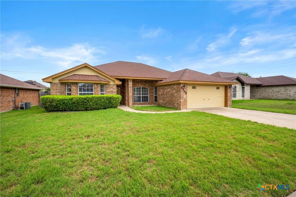 Photo of 5306 Shawn Drive, Killeen, TX 76542 (MLS # 615347)