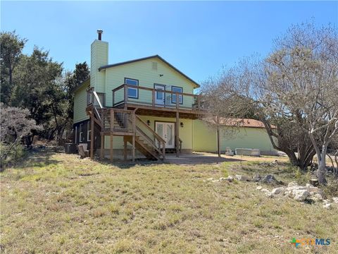 Photo of 614 Red Oak Woods, Canyon Lake, TX 78133 (MLS # 606344)