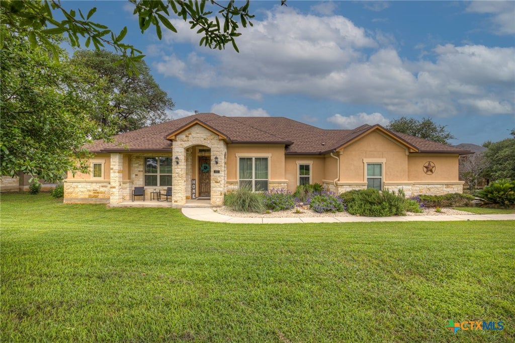 Photo of 1937 Hunters Cove, New Braunfels, TX 78132 (MLS # 616475)