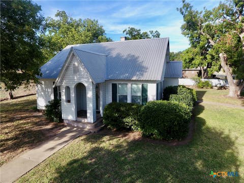 Photo of 1108 Reilley ST, Goldthwaite, TX 76844 (MLS # 623453)