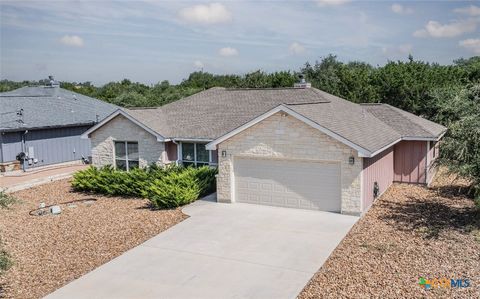 Photo of 1421 Cottonwood Road, Fischer, TX 78623 (MLS # 602252)