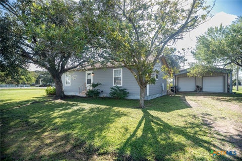 Photo of 21 Mollnar Drive, Palacios, TX 77465 (MLS # 618531)