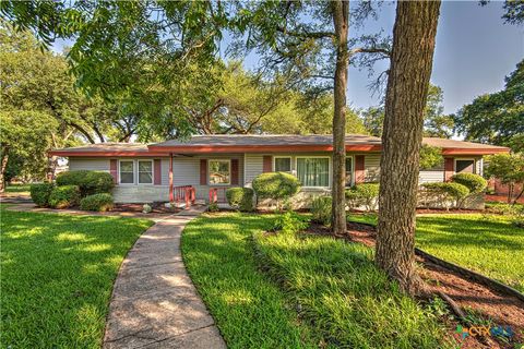 Photo of 3320 Buckeye Lane, Temple, TX 76502 (MLS # 612353)