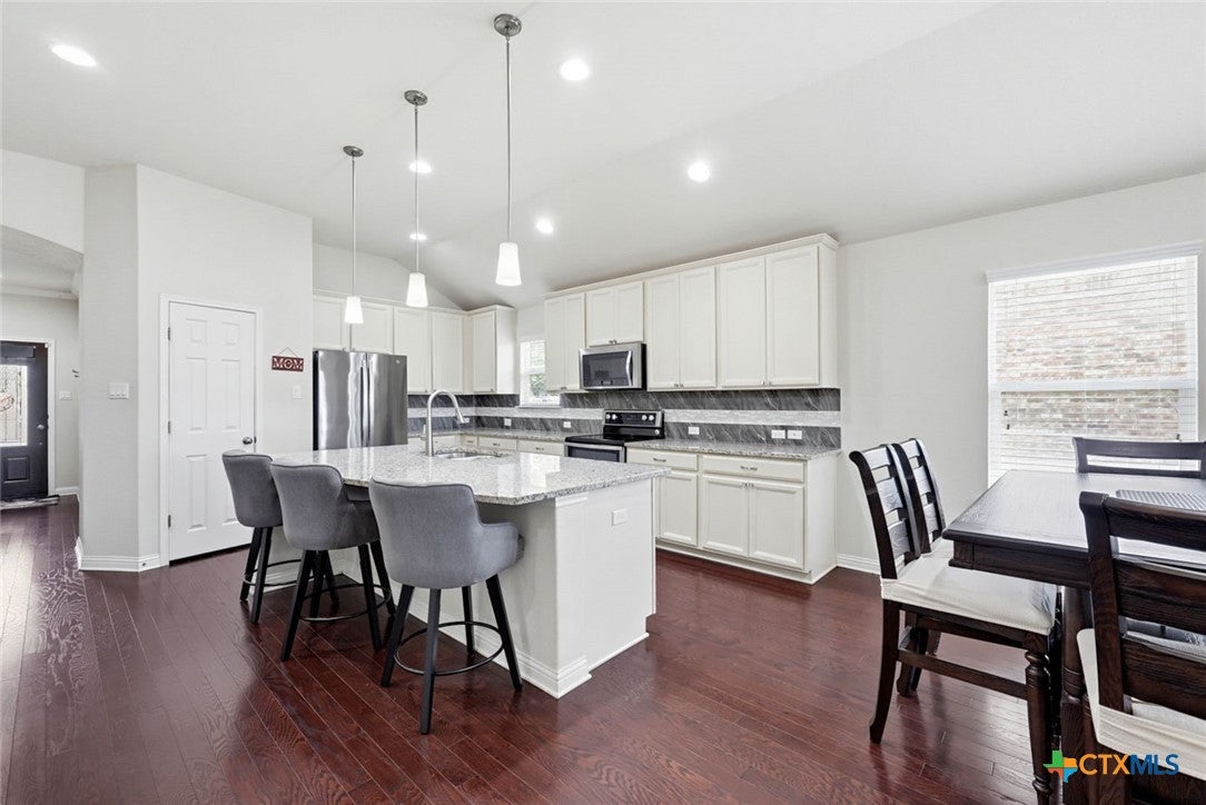 828 Olive Lane