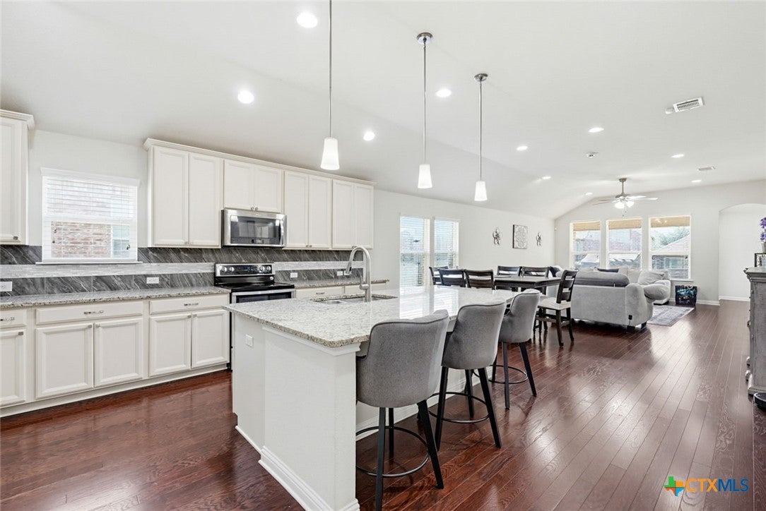 828 Olive Lane