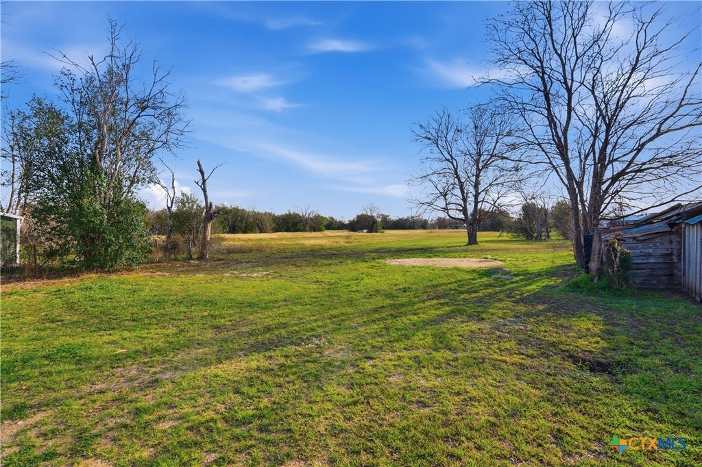Photo of 1409 N Heideke Street, Seguin, TX 78155 (MLS # 605511)