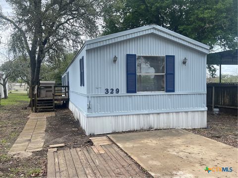 329 W High Street Goliad TX 77963