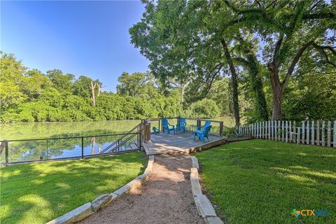 Photo of 44 River Oak Drive, Seguin, TX 78155 (MLS # 602733)