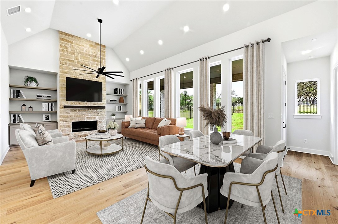 315 Leaning Rock Ridge