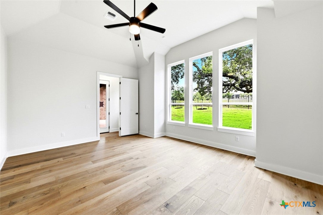 315 Leaning Rock Ridge
