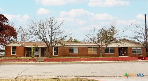 Photo of 111 S 33rd Street, Temple, TX 76504 (MLS # 609192)