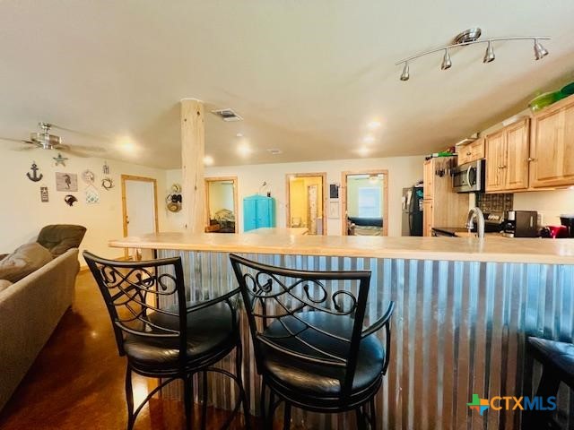 76 Coastal Oaks Loop