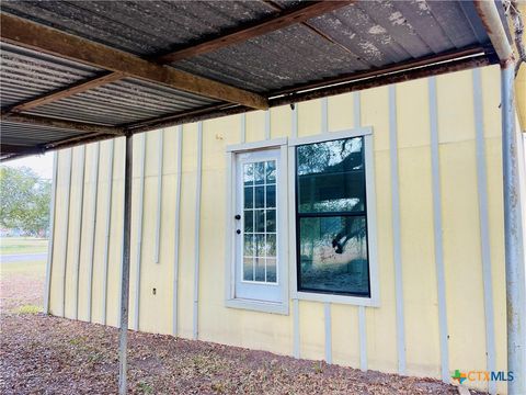 A home in Goliad