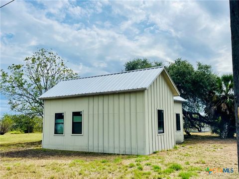 A home in Goliad