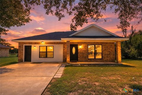 107 Silver Fox Waco TX 76705