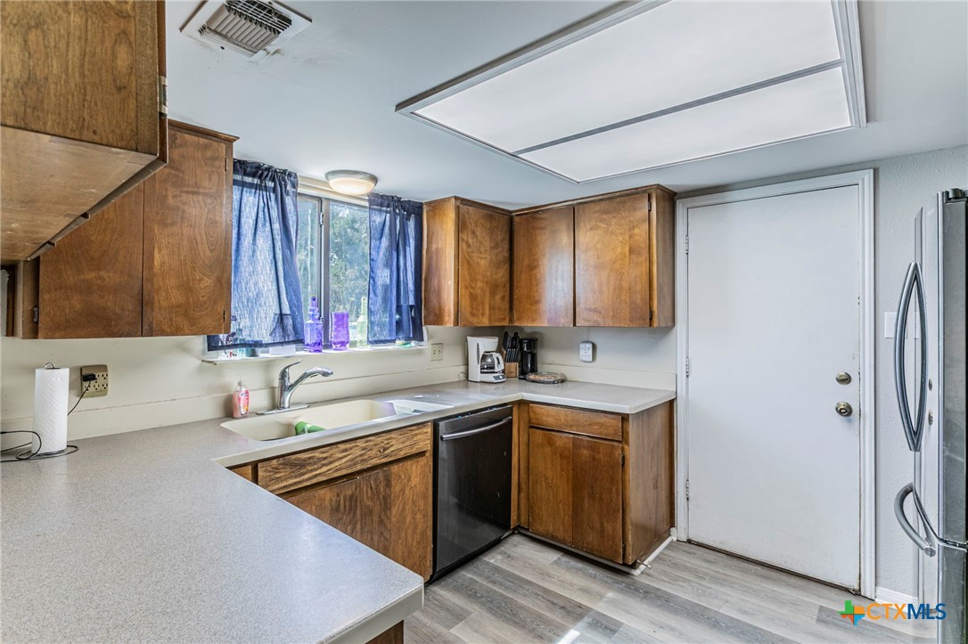 9001 Trailridge Drive