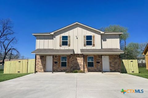 Photo of 501 N 18th Street #B, Killeen, TX 76541 (MLS # 613063)