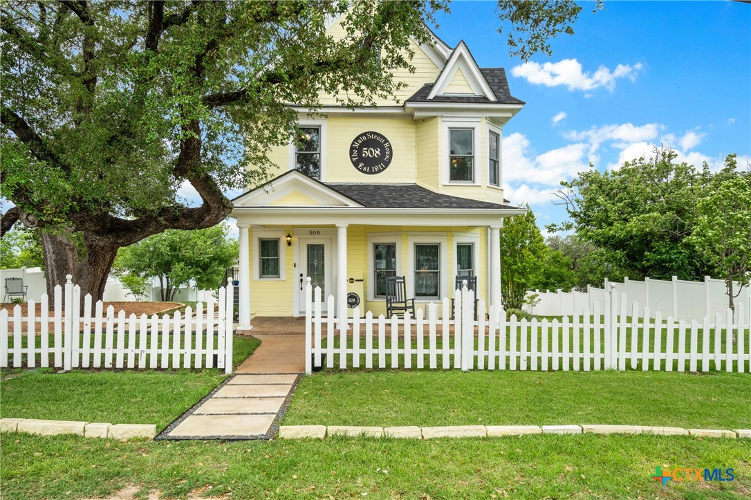 Photo 1 of 42 — 508 Main Street, Marble Falls, TX 78654