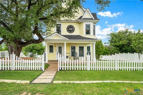 Photo of 508 Main Street, Marble Falls, TX 78654 (MLS # 607411)