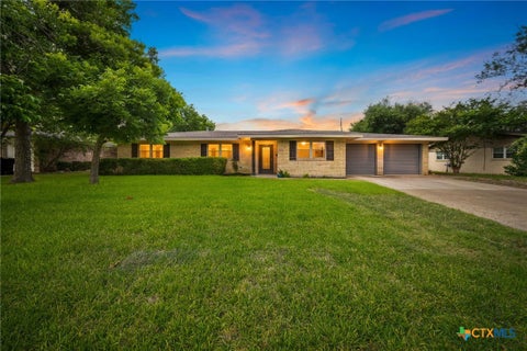 Photo of 111 W Welton Avenue, Temple, TX 76501 (MLS # 616516)