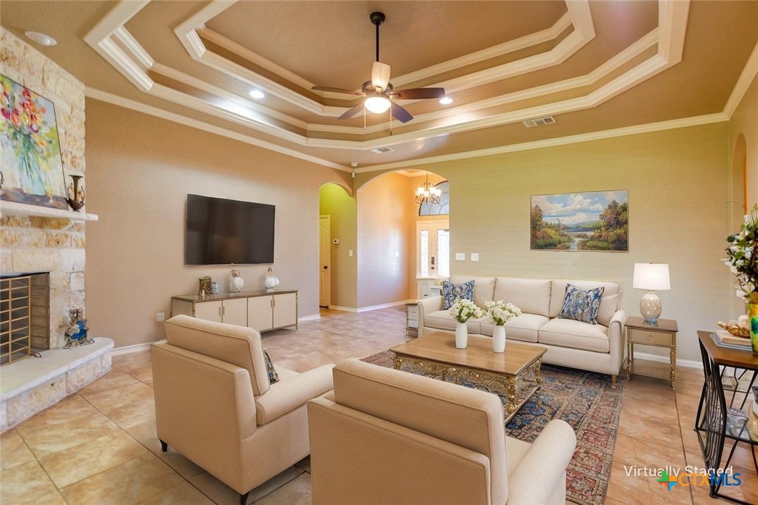 2034 Chinquapin Lane