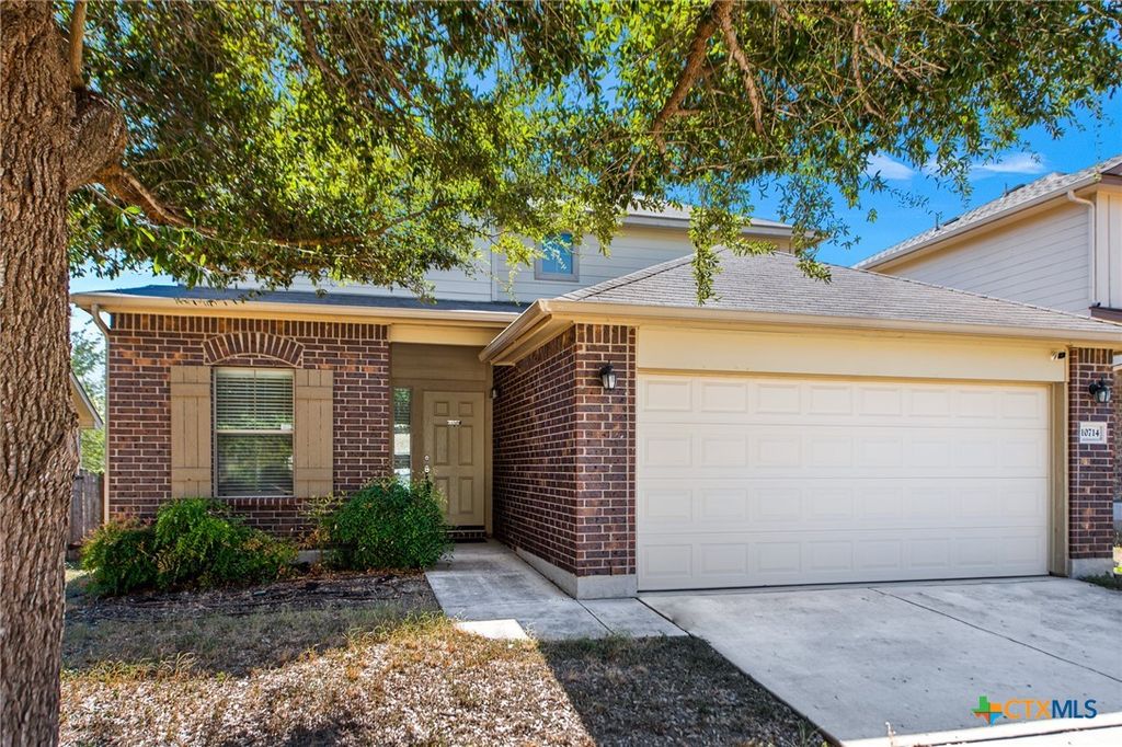 Photo of 10714 Ranchland Fox, San Antonio, TX 78245 (MLS # 595937)