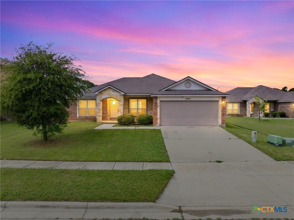 Photo of 5007 Imperial Eagle Drive, Killeen, TX 76549 (MLS # 610738)