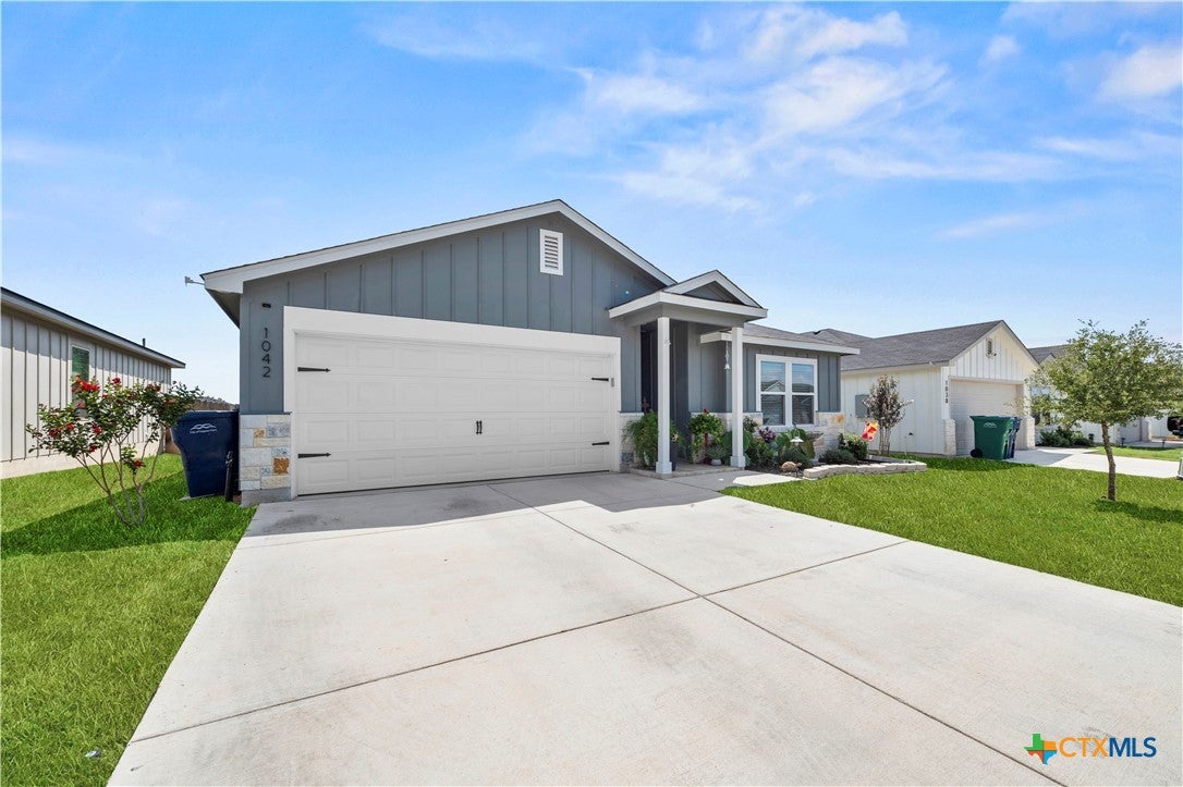 1042 Lexington Drive