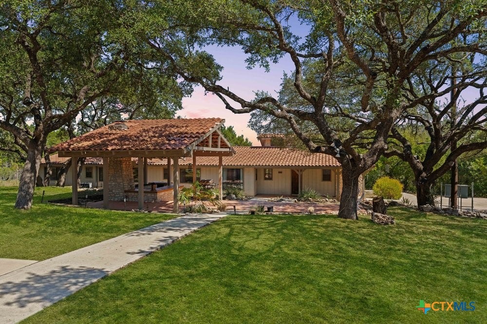 Photo of 789 Barbara Drive, Canyon Lake, TX 78133 (MLS # 595453)