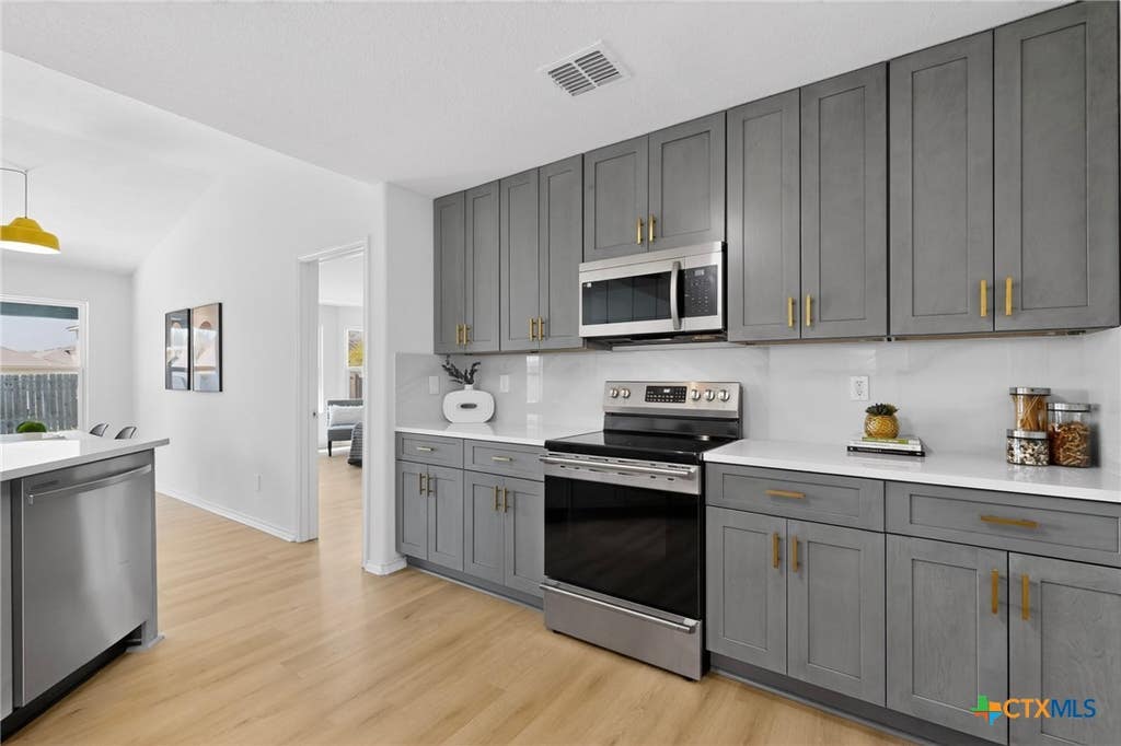 Photo of 7306 Concerto Drive, San Antonio, TX 78266 (MLS # 613915)