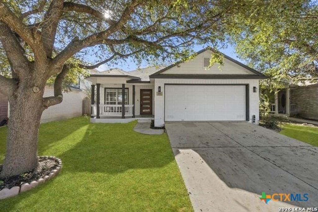 Photo of 1751 Joy Spring, New Braunfels, TX 78130 (MLS # 610280)