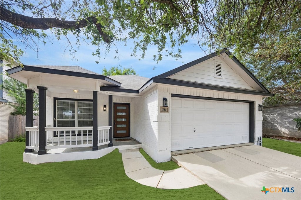 Photo of 1751 Joy Spring, New Braunfels, TX 78130 (MLS # 610280)