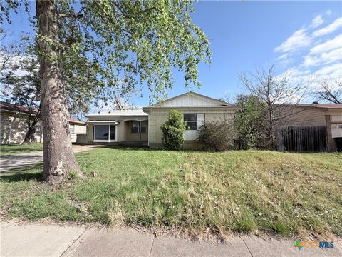 Photo of 3203 Lake Travis Avenue, Killeen, TX 76543 (MLS # 608805)