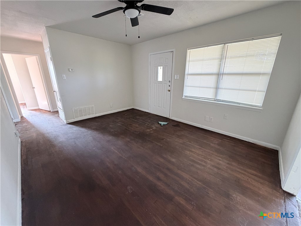 3203 Lake Travis Avenue