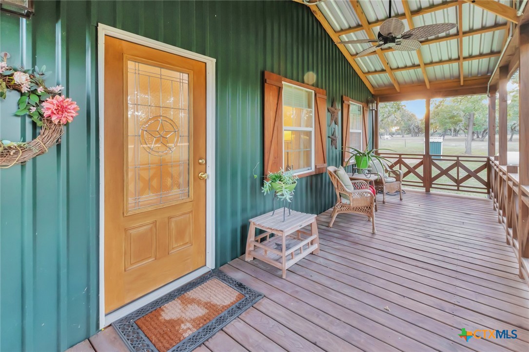 413 Private Road 1051