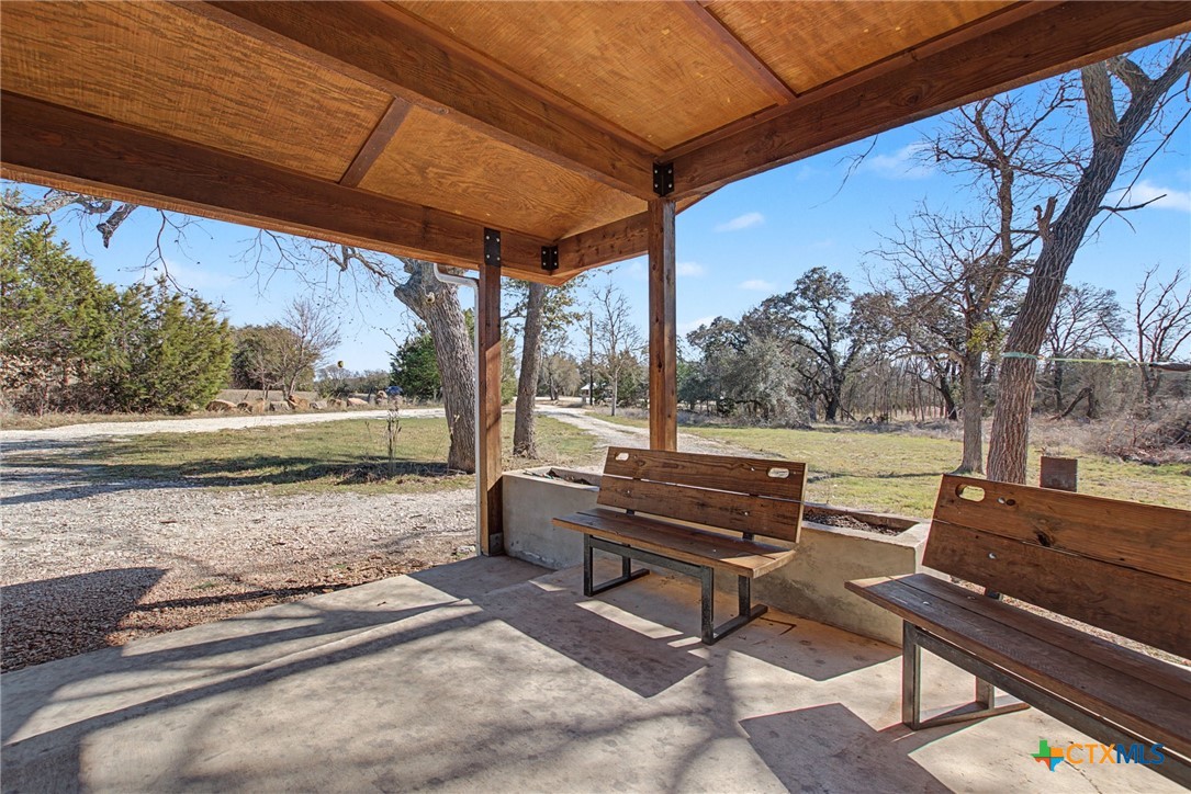 16588 N US Highway 281