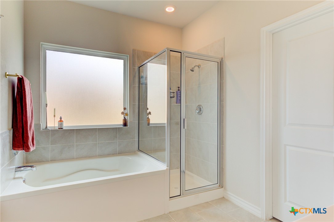 New Braunfels, Texas 78130, United States, 3 Bedrooms Bedrooms, ,2 BathroomsBathrooms,Residential,Pending,45274