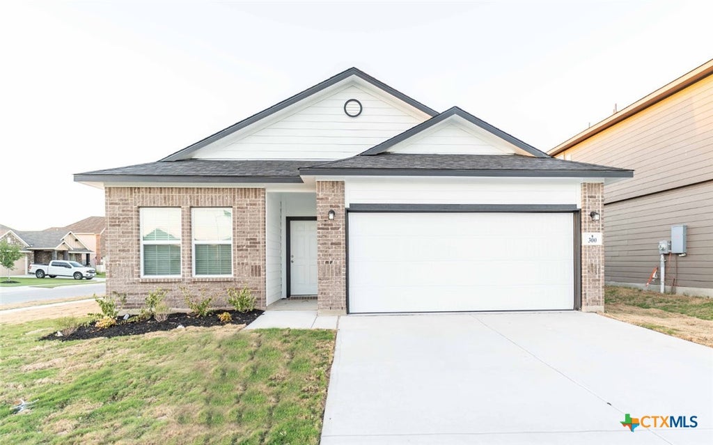 Photo of 300 Jills Path Path, Seguin, TX 78155 (MLS # 592329)