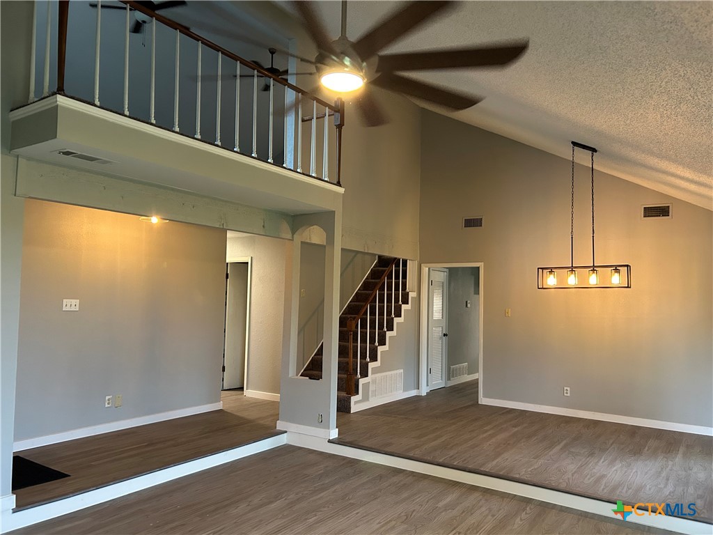 3705 Oakridge Boulevard