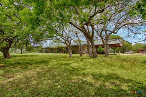 Photo of 7755 Fm 1295, Moulton, TX 77975 (MLS # 616659)