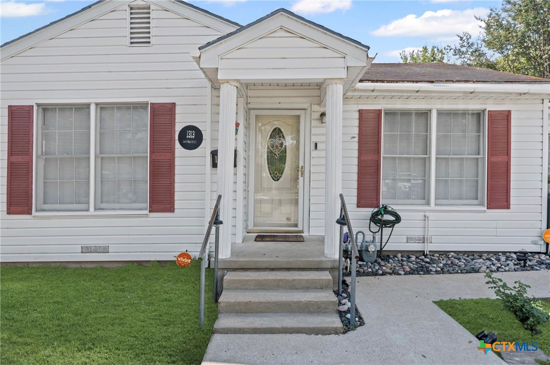 1313 Dartmouth Street