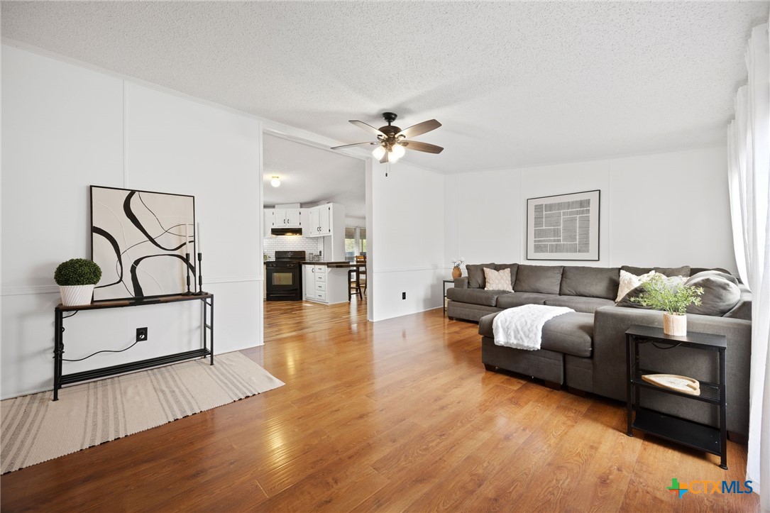 11200 Ridgewood Drive