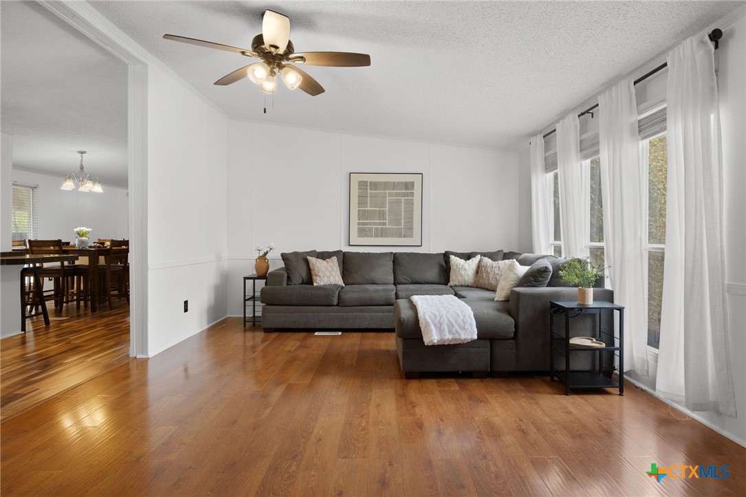 11200 Ridgewood Drive