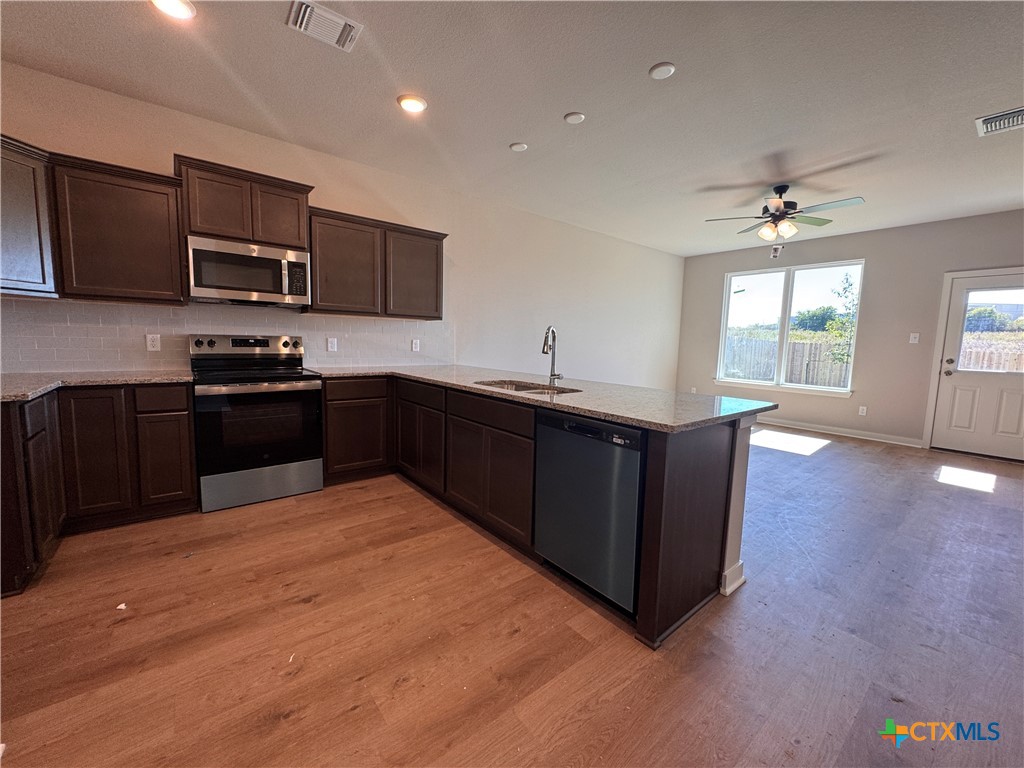 409 University Avenue