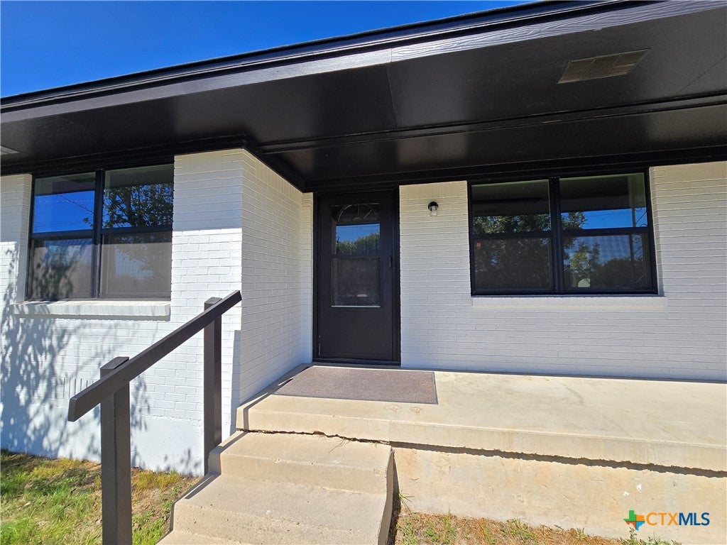 208 Clarence Road