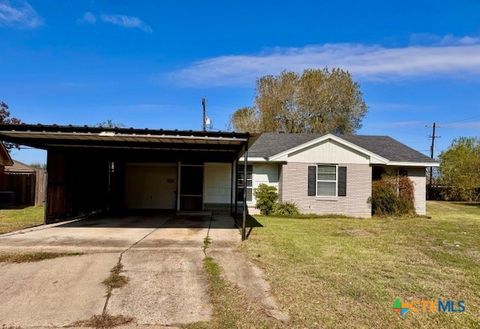 Photo of 1612 Alamo Drive, Victoria, TX 77901 (MLS # 599854)