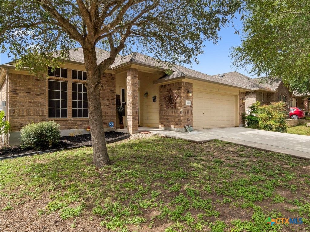 Photo of 224 Fritz Way, Cibolo, TX 78108 (MLS # 611092)