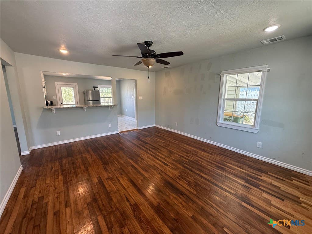 Photo of 111 N 16th Street, Gatesville, TX 76528 (MLS # 623015)
