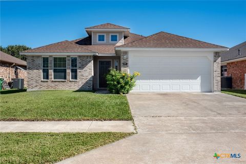 Photo of 318 Silverado Trail, Victoria, TX 77901 (MLS # 597092)